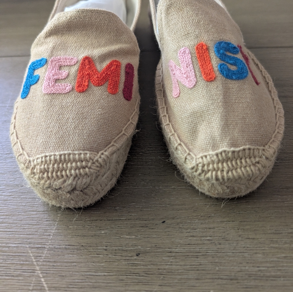 New Anthropologie Soludos Feminist embroidered Slip Ons Size 7 - Picture 2 of 7